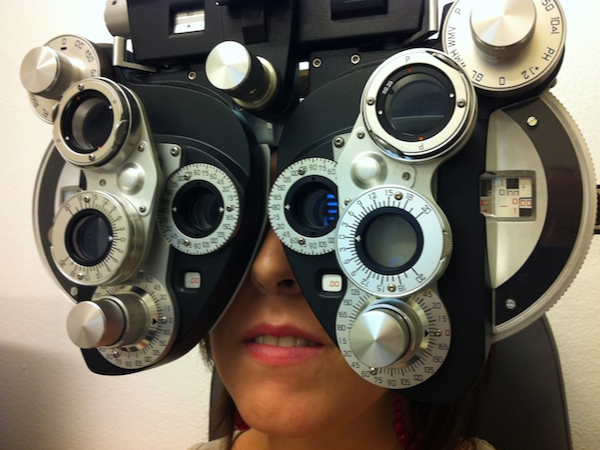 la presbiopia si diagnostica con visita oculistica